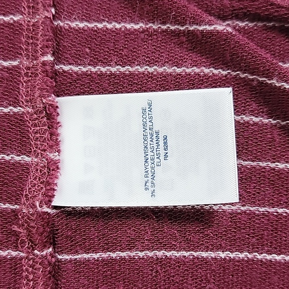 Lands' End Women's Maroon White Striped Short Sleeve Turtleneck Top,  L 14-16 - Picture 6 of 8